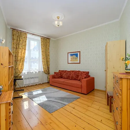 Silent Old Town Apartment *