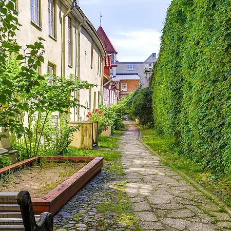 Silent Old Town Daire Tallinn